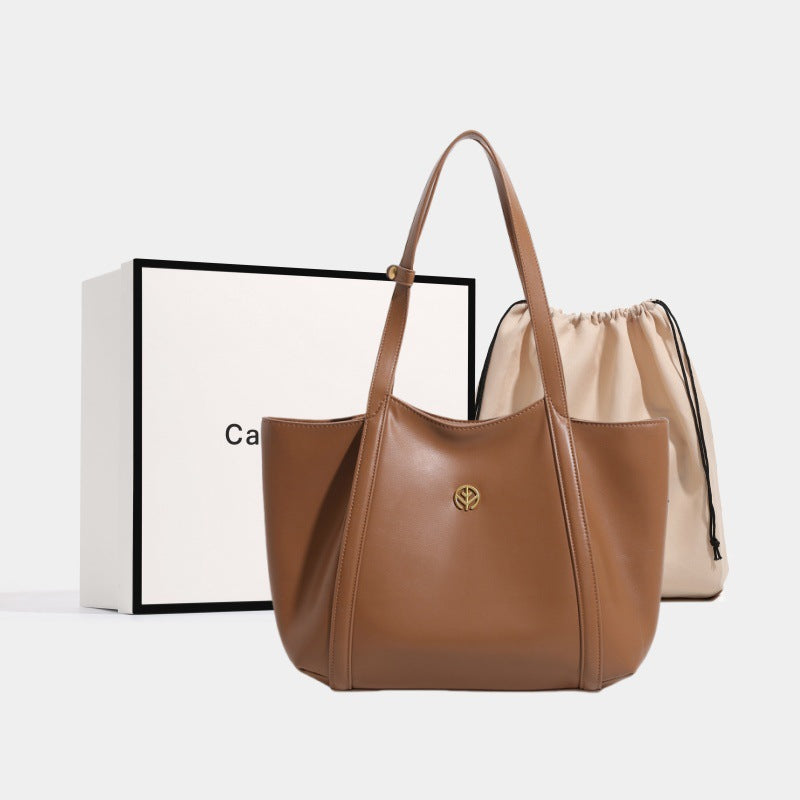 High-end 2025 new niche handbag vegetable tanned leather tote bag large capacity commuting high-end single shoulder computer